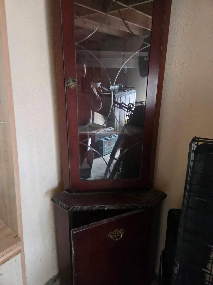 Corner Unit - Image 1