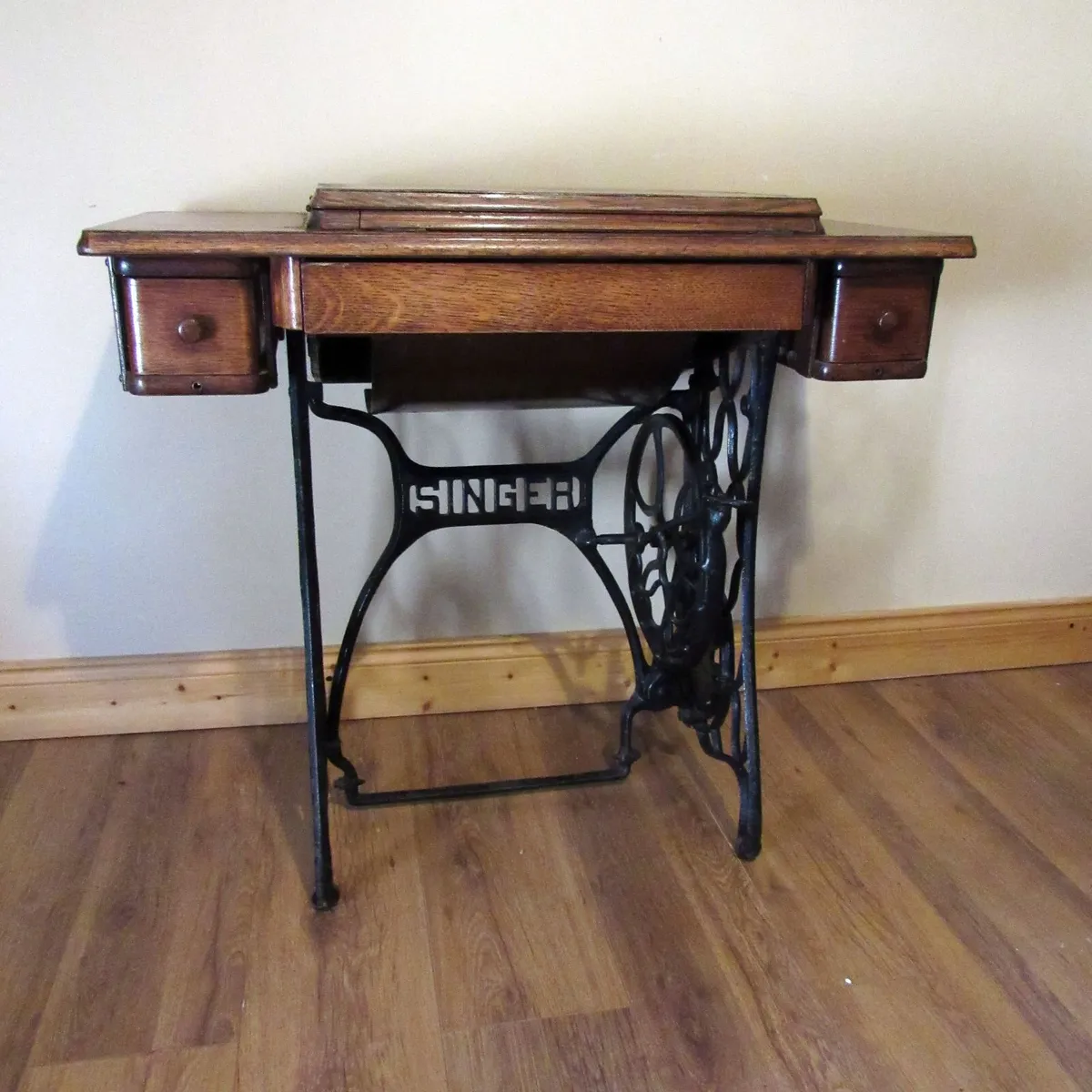 Vintage Singer Treadle Table – Cast Iron Base - Image 2
