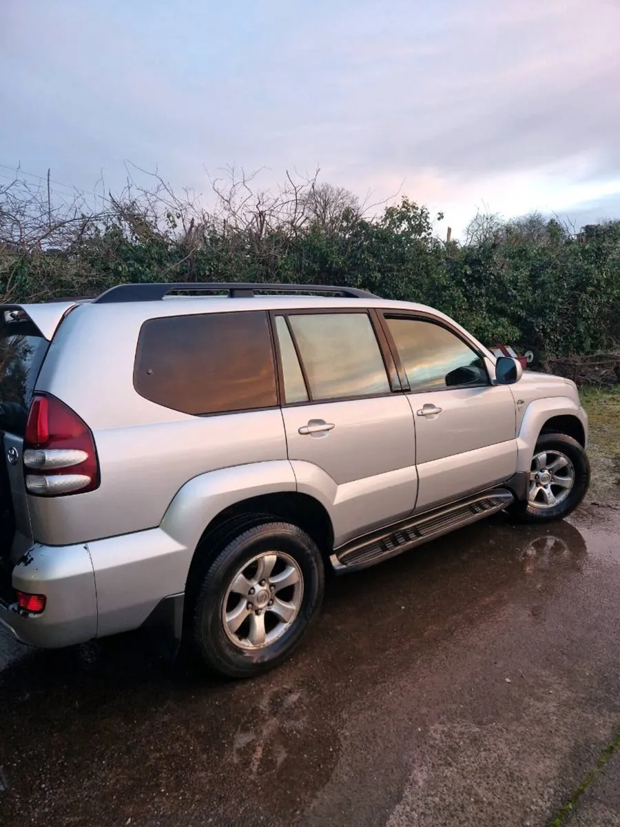 toyota landcruiser - Image 1