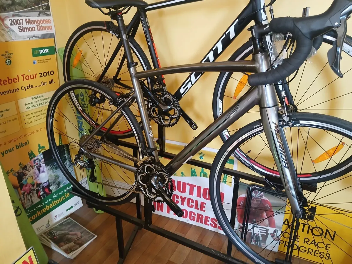 MERIDA SCULTURA 500 ULTEGRA GEARS - Image 3