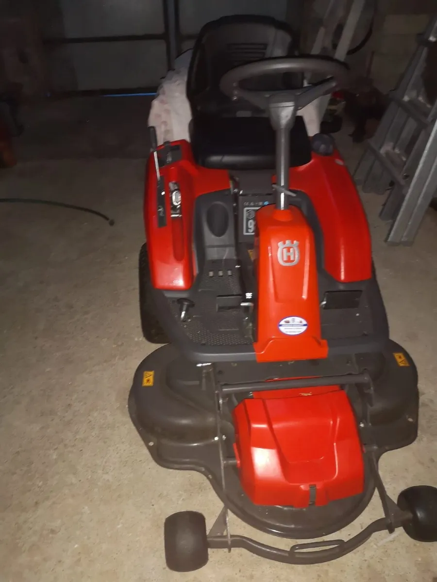 Tractor lawnmower - Image 3