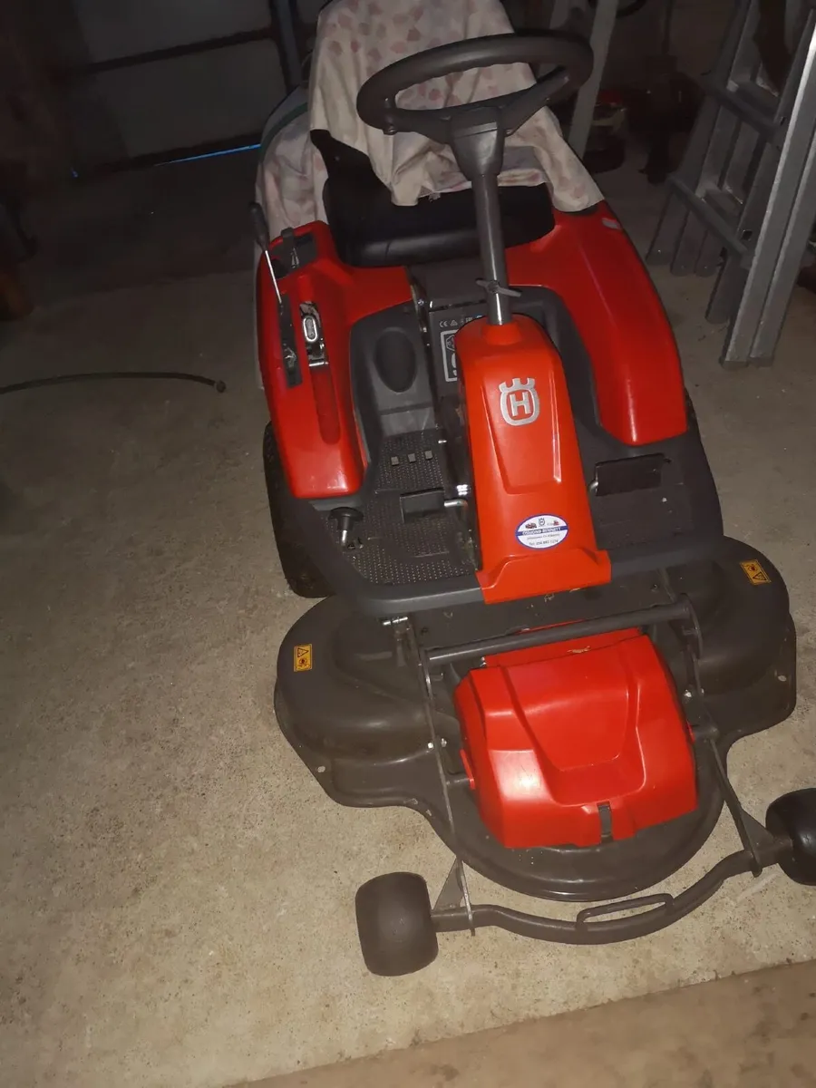 Tractor lawnmower - Image 4