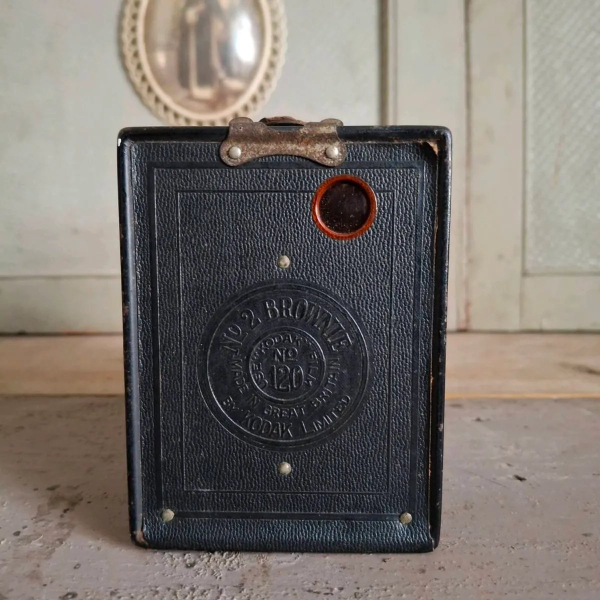 Kodak no.2 Brownie Box Camera - Image 1