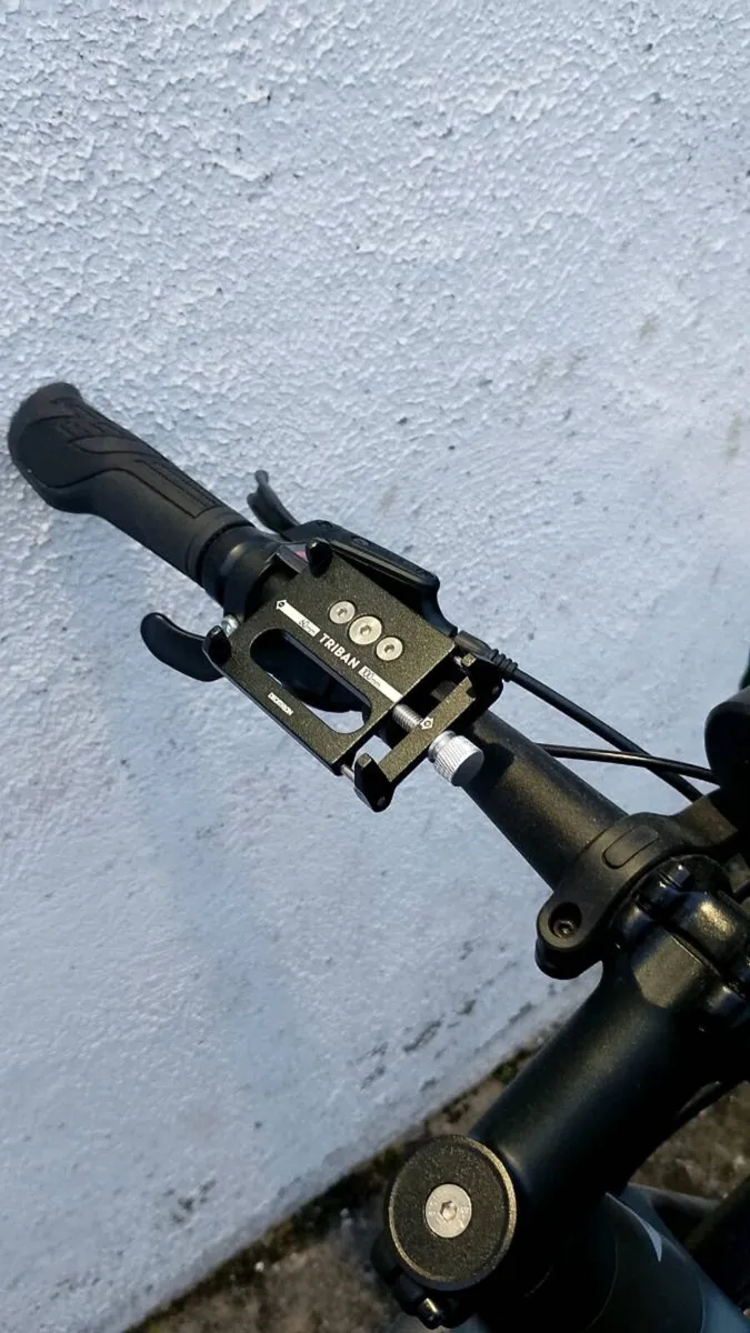 Giant FastRoad 2 Bicycle New - Image 2