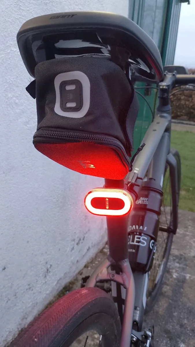 Giant FastRoad 2 Bicycle New - Image 3