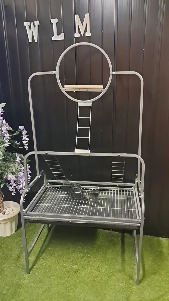 Parrot stand - Image 2