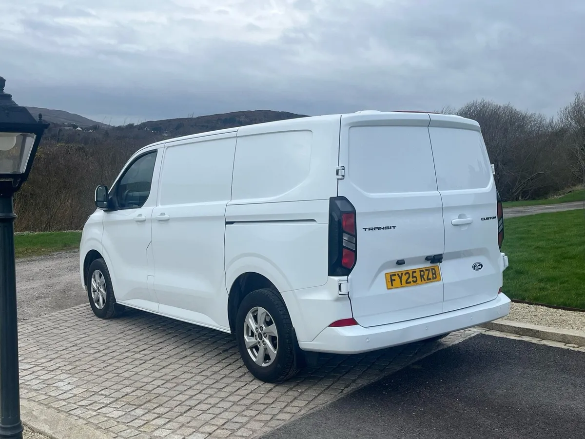 2025 ford transit custom 280 limited - Image 3