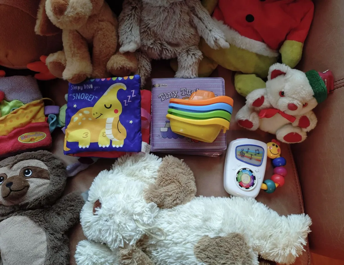 Lots Of Toys (used). - Image 3