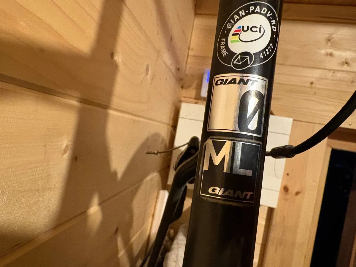 Giant propel advance road bike - Image 3