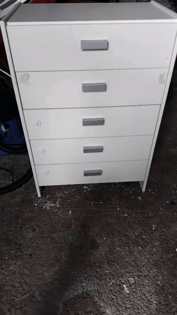 Chest drawers - Image 1