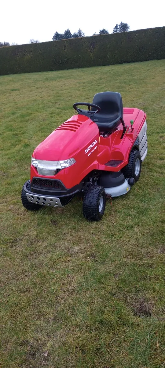 HONDA 2417 RIDE ON LAWNMOWER - Image 4