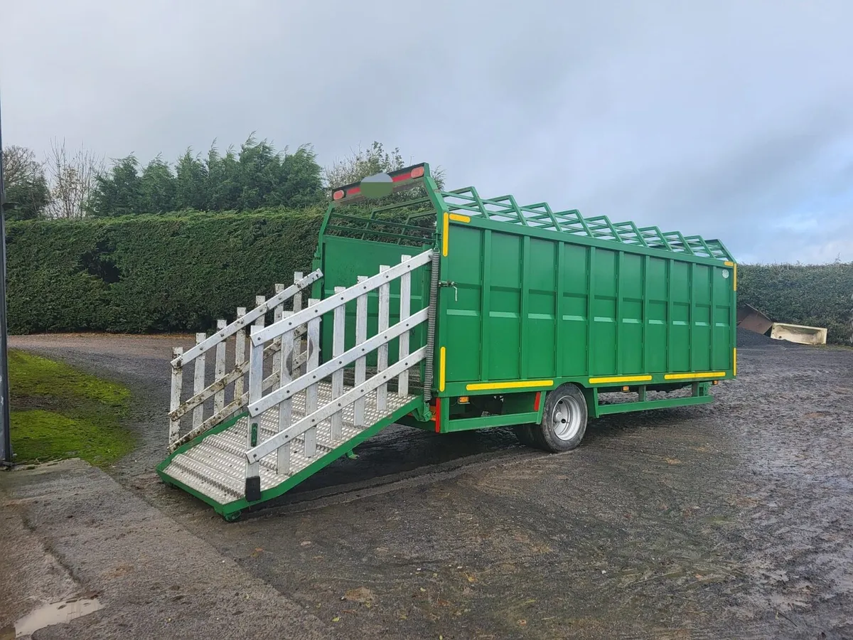 18ft cattle trailer - Image 2