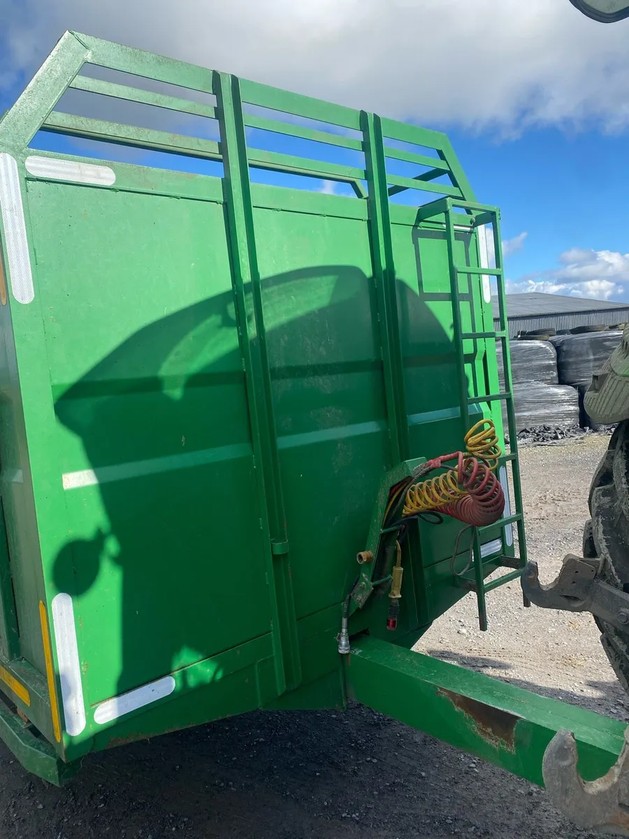 18ft cattle trailer - Image 4