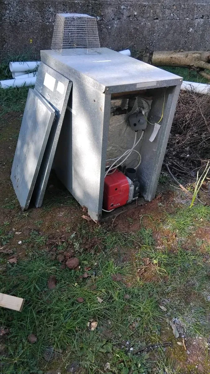 Oil burner - Image 1