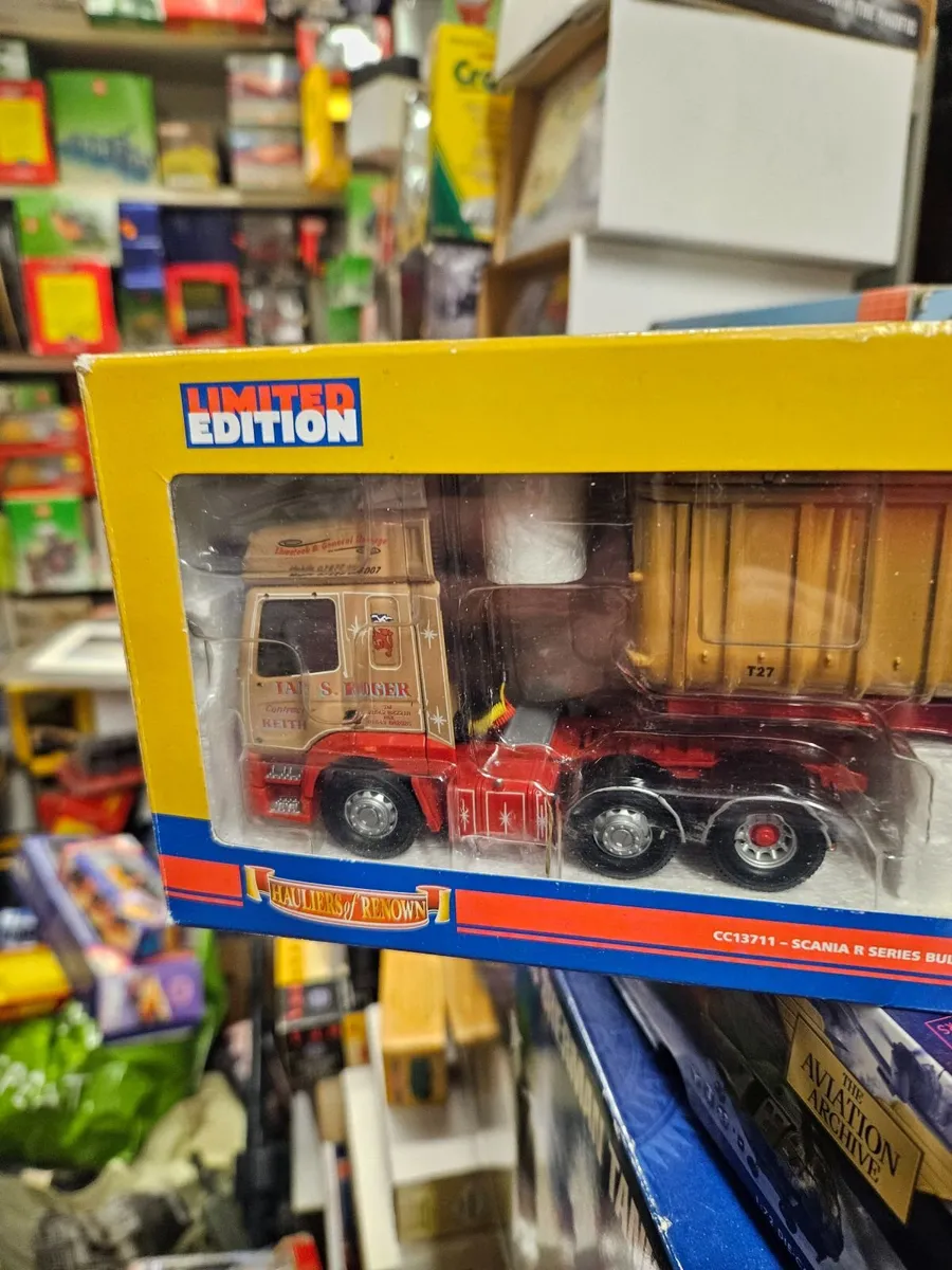 Corgi Scania Tractor Unit and Bulk Tipper Trailer - Image 2