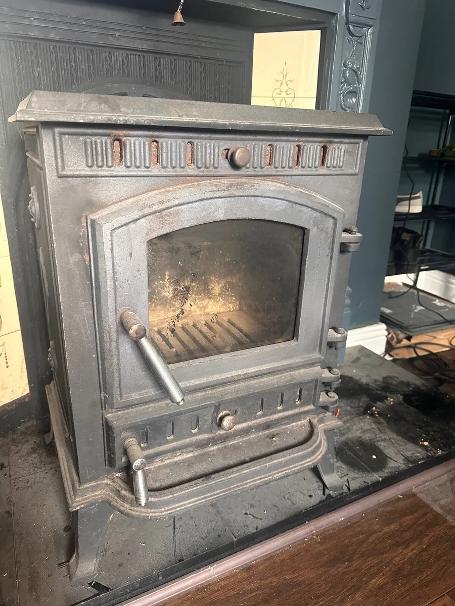 Stove - Image 1