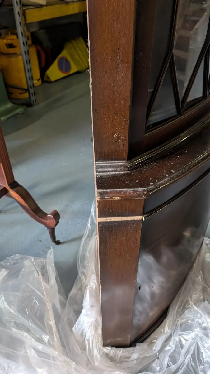 Antique corner display cabinet - Image 2