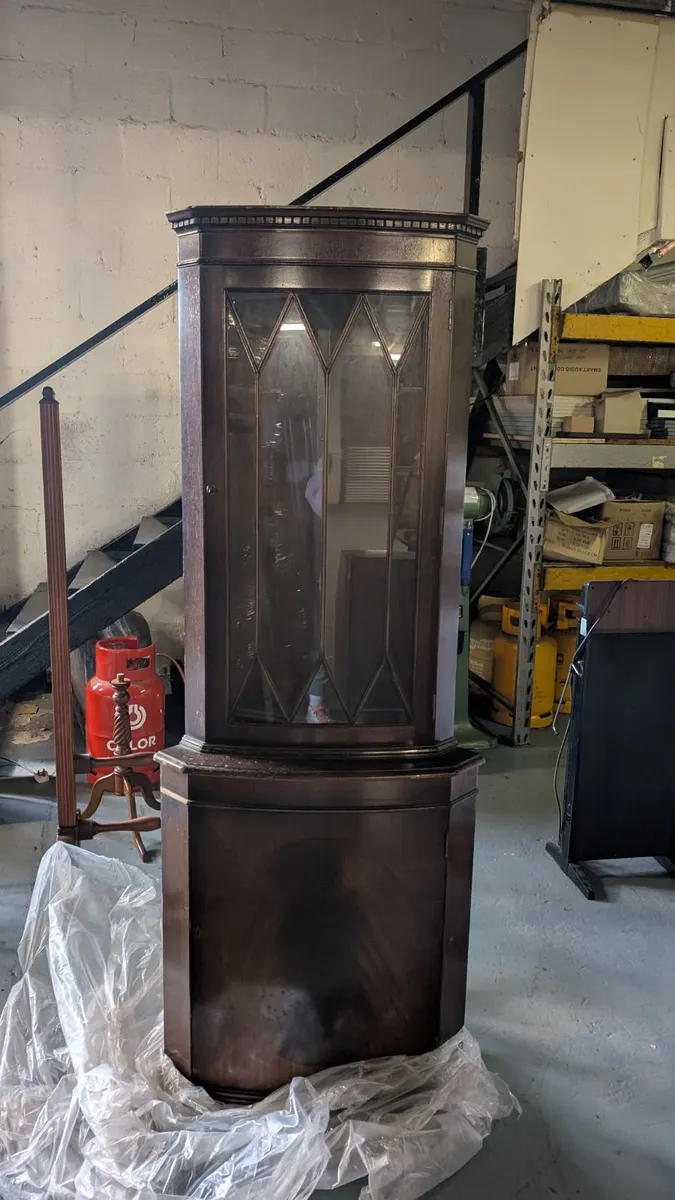 Antique corner display cabinet - Image 1