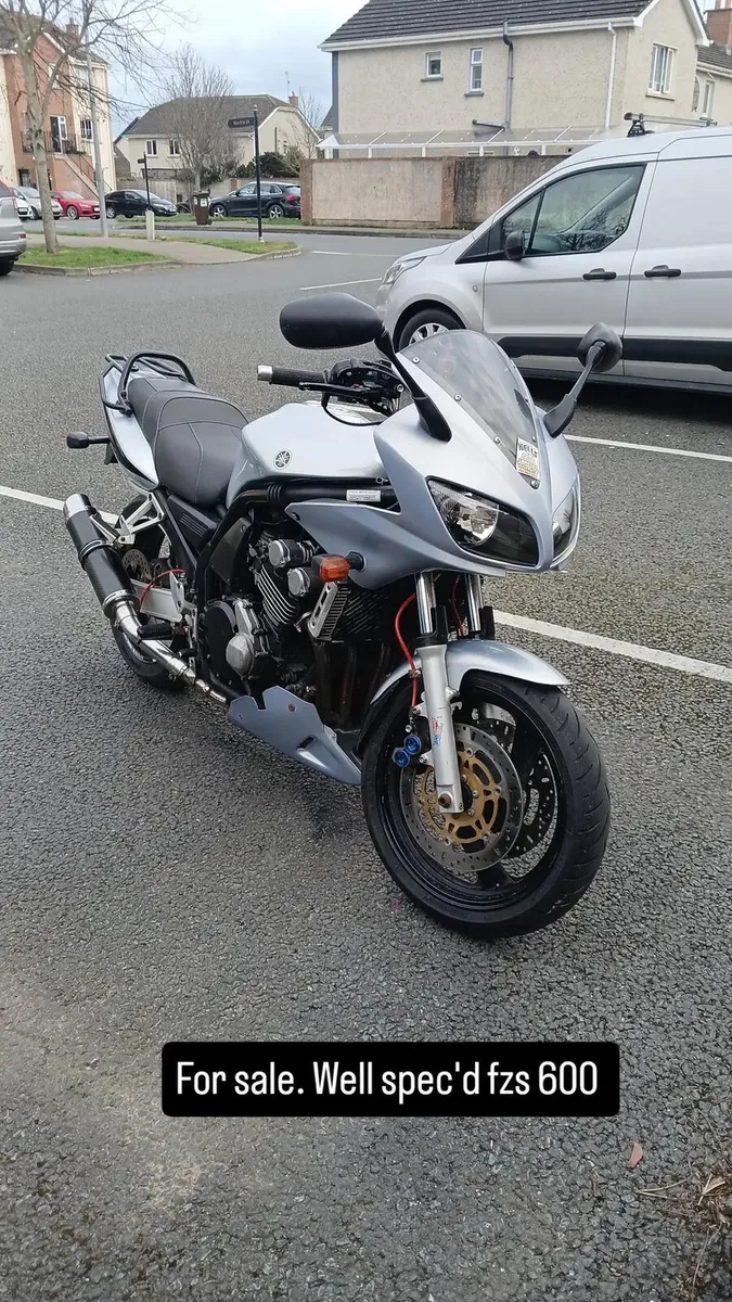 Yamaha Fazer 600 - Image 1