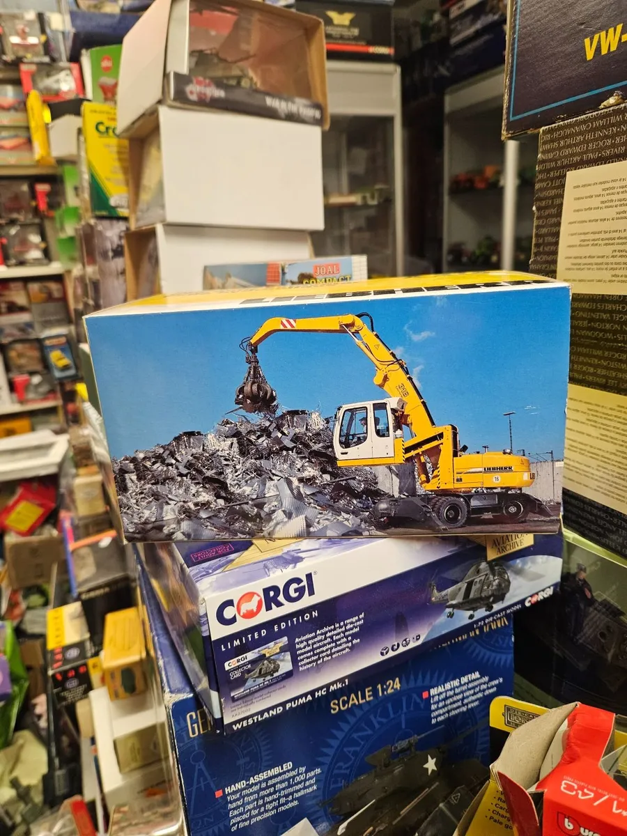 Corgi Liebherr Materials Handler 1.50
