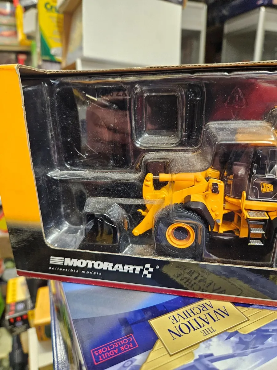 Corgi Motorart JCB Loader 1.50 - Image 4