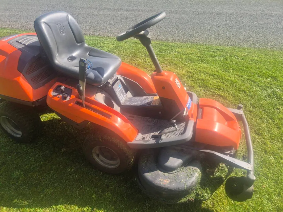 Husqvarna r318 front deck - Image 1