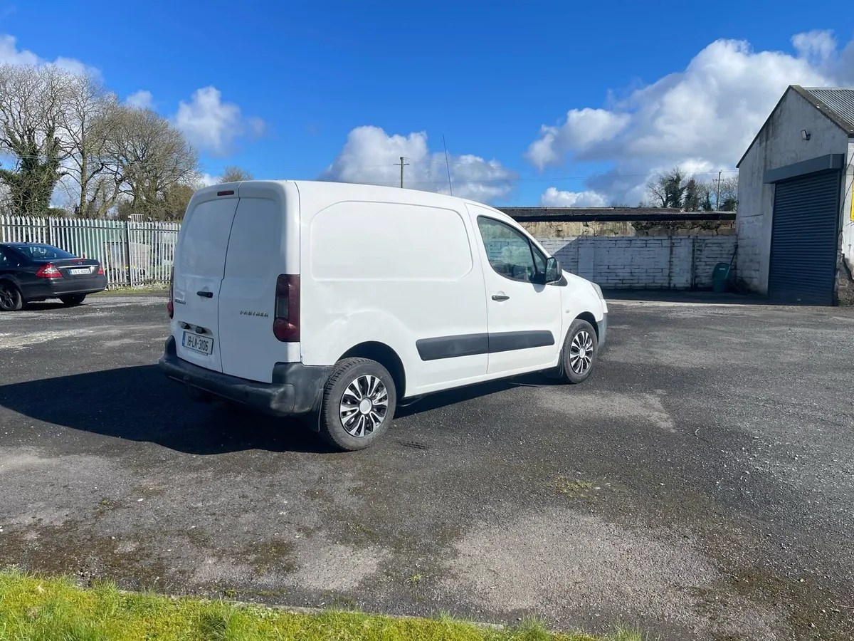 Peugeot partner 1.6 hdi 3 seater doe cvrt 07/26 - Image 4