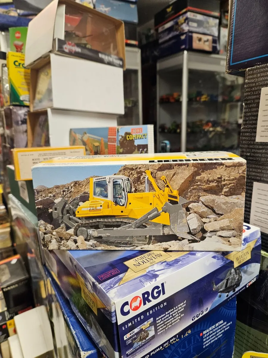 Corgi Conrad Liebherr Bulldozer 1.50 - Image 4