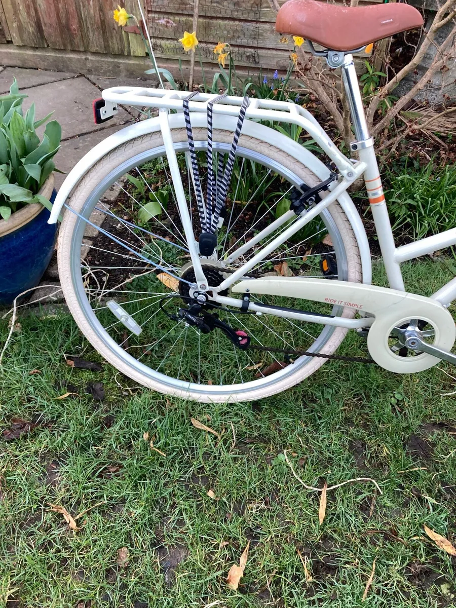 Classic Ladies Bike - Image 4