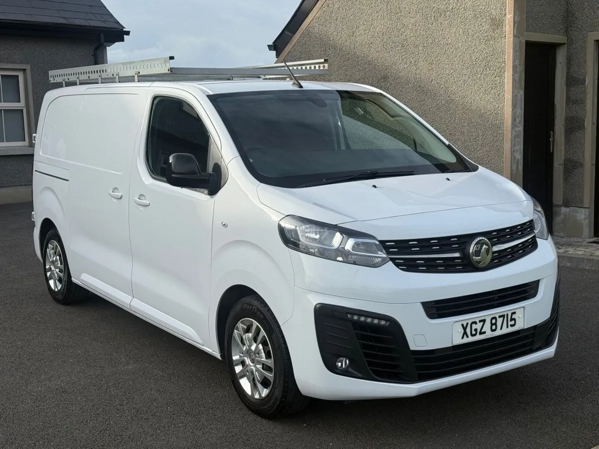 VAUXHALL VIVARO - Image 1