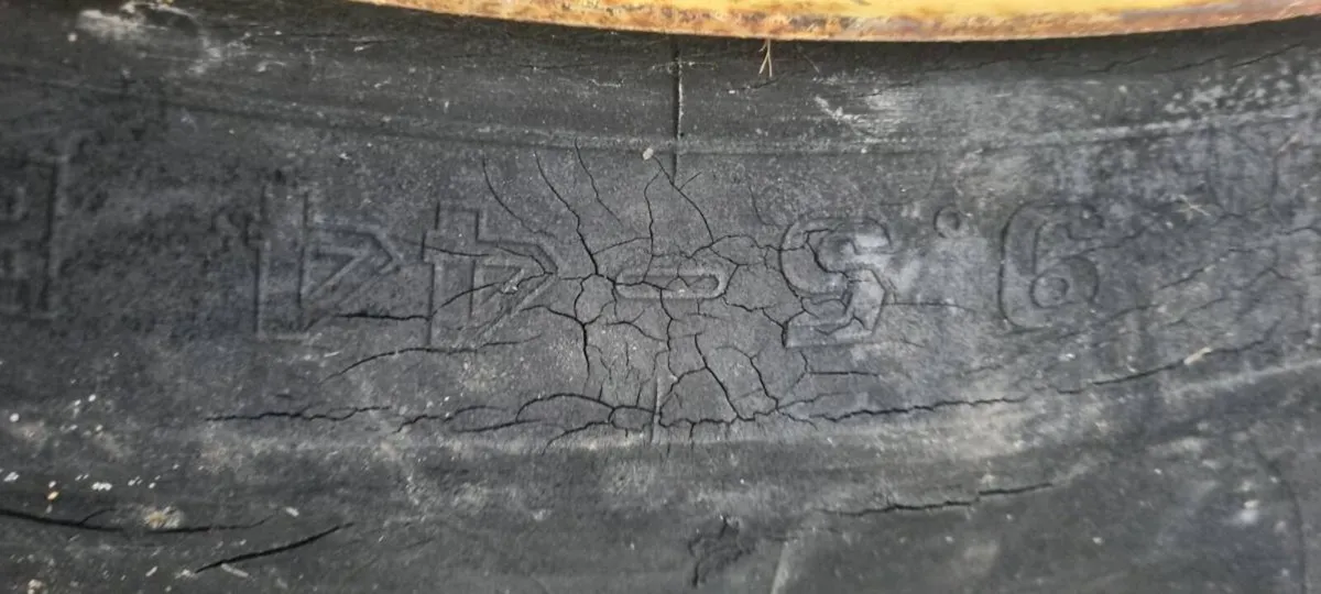 Row crop wheels and tyres - Image 4