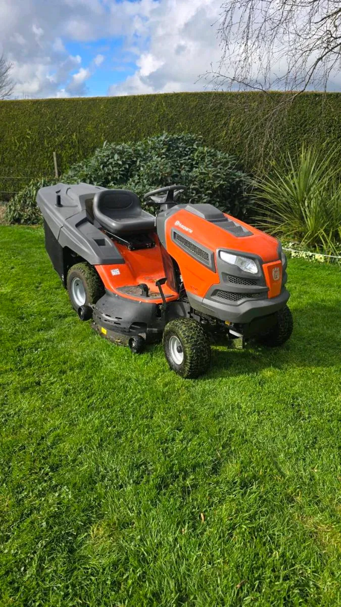 22HP Husqvarna - Image 1