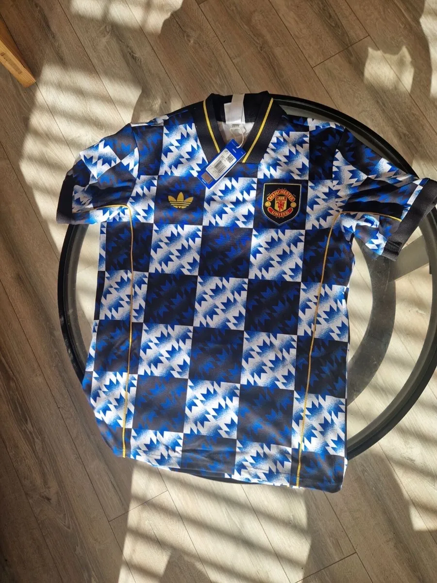 Adidas Manchester United Football 2025/26 Jersey - Image 1