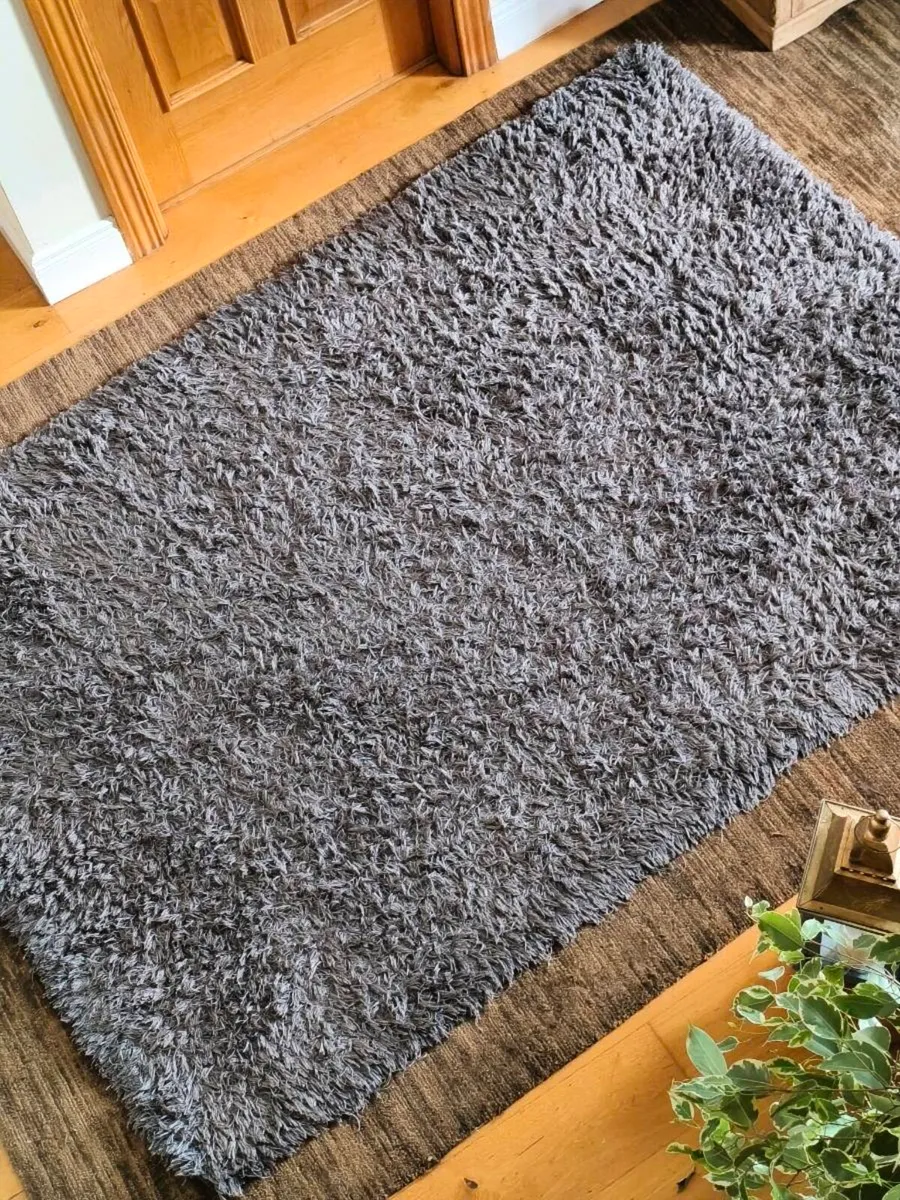 Beautiful like new gray rug 160/230 quick sale 35 - Image 2