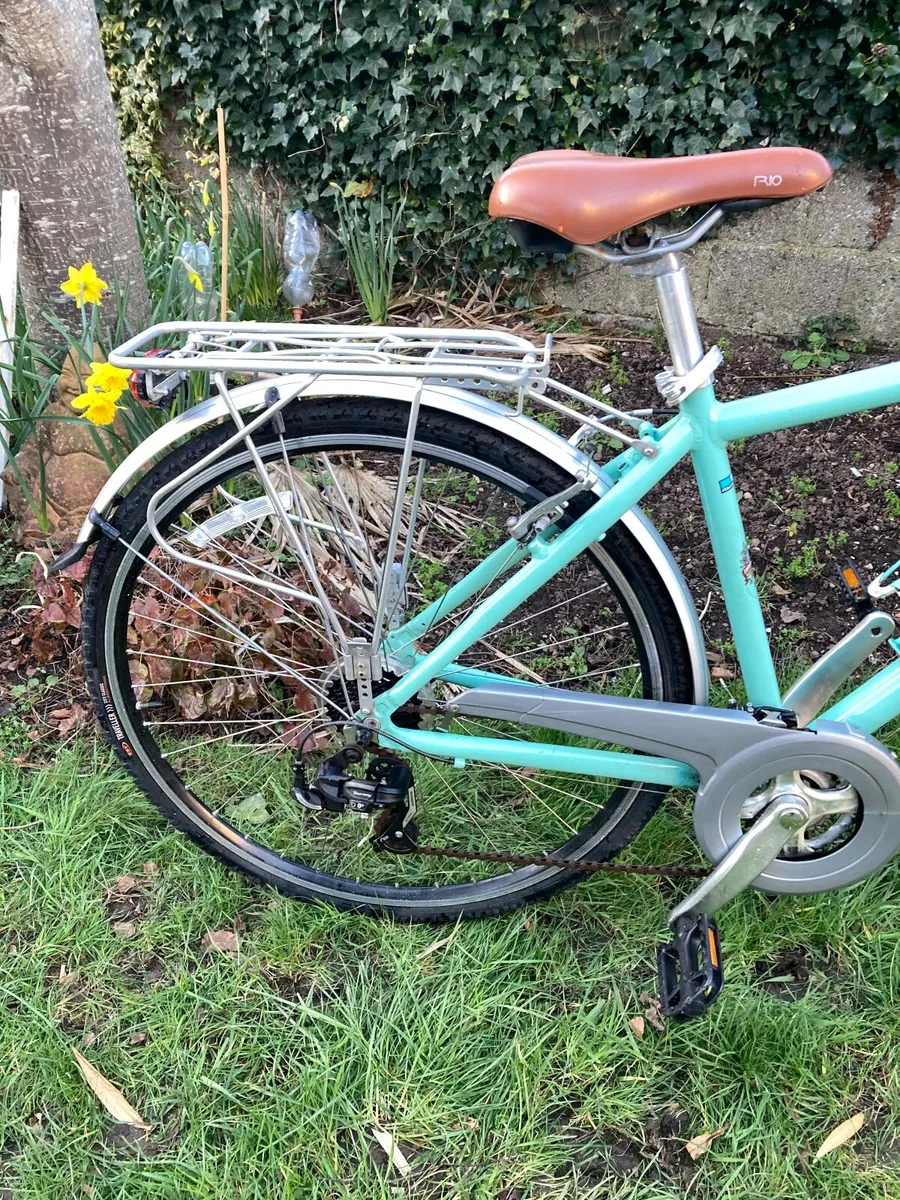 Bianchi Hybrid Bike - Image 2