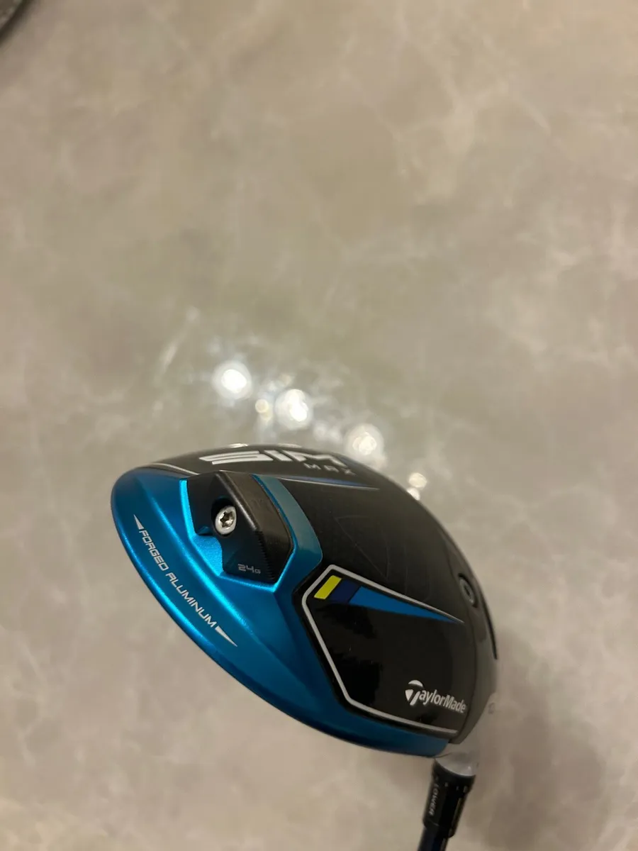 Taylormade sim2 max driver - Image 3