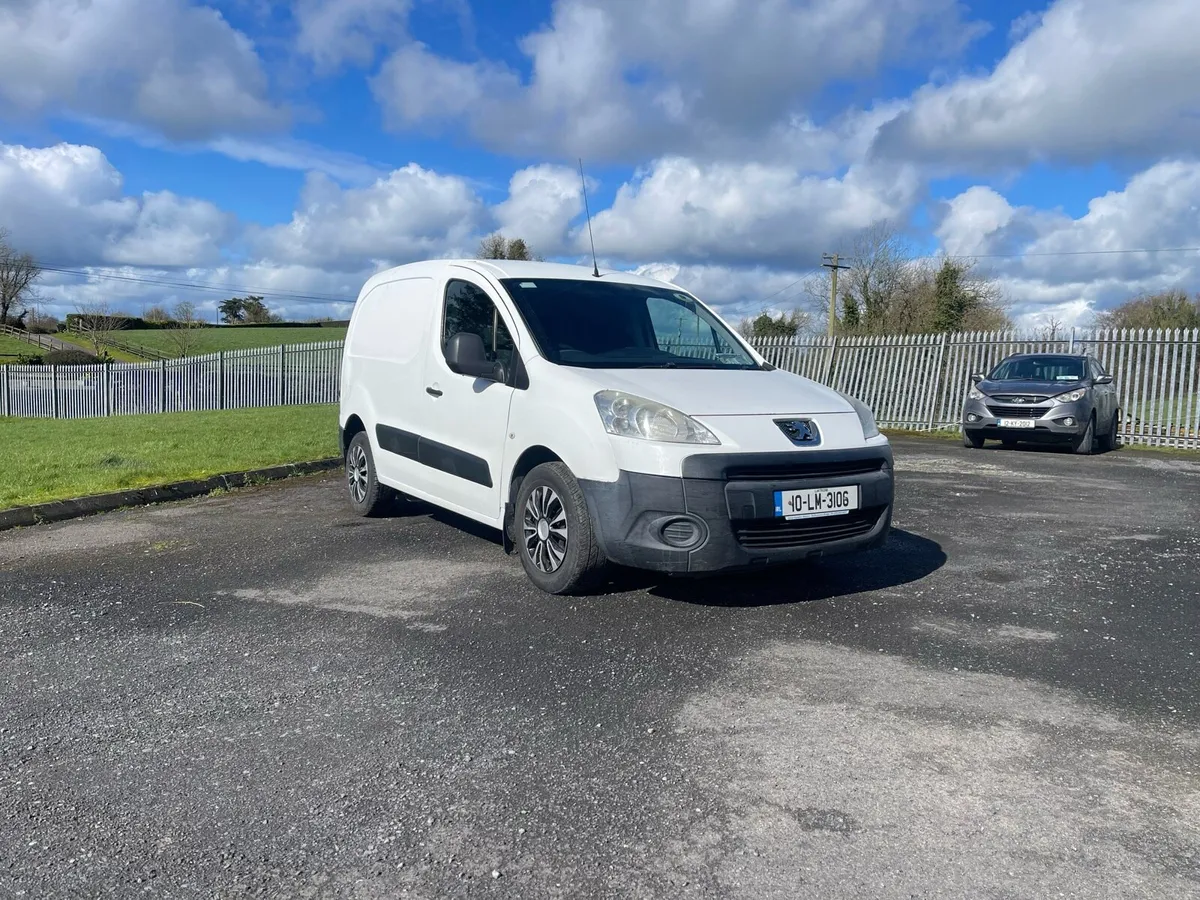 Peugeot partner 1.6 hdi 3 seater doe cvrt 07/26 - Image 2