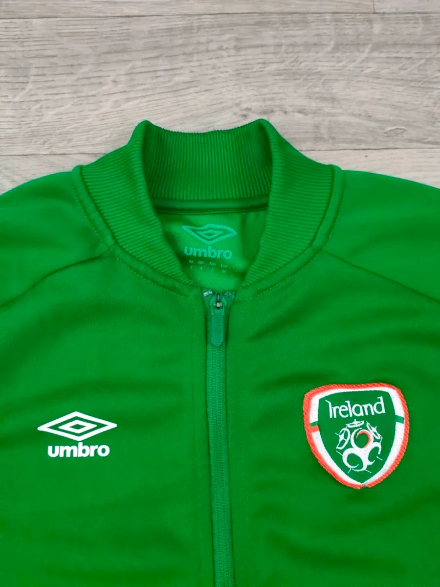 Umbro Ireland Track Jackets Women's Small - Image 3