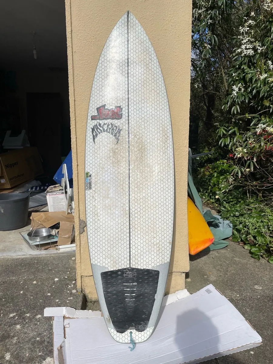 Lost - short round - lib tech surfboard - Image 1