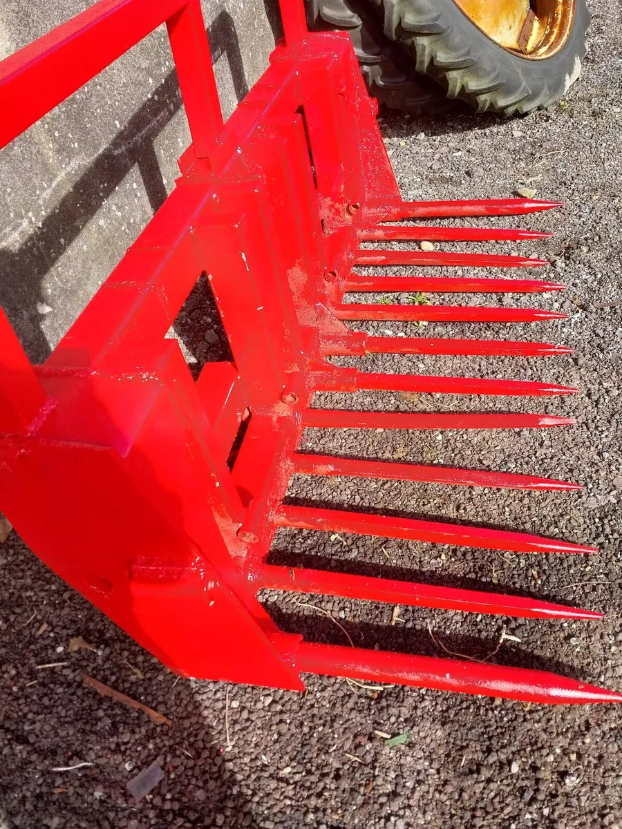 6ft Heavy Duty Stone Fork - Image 1