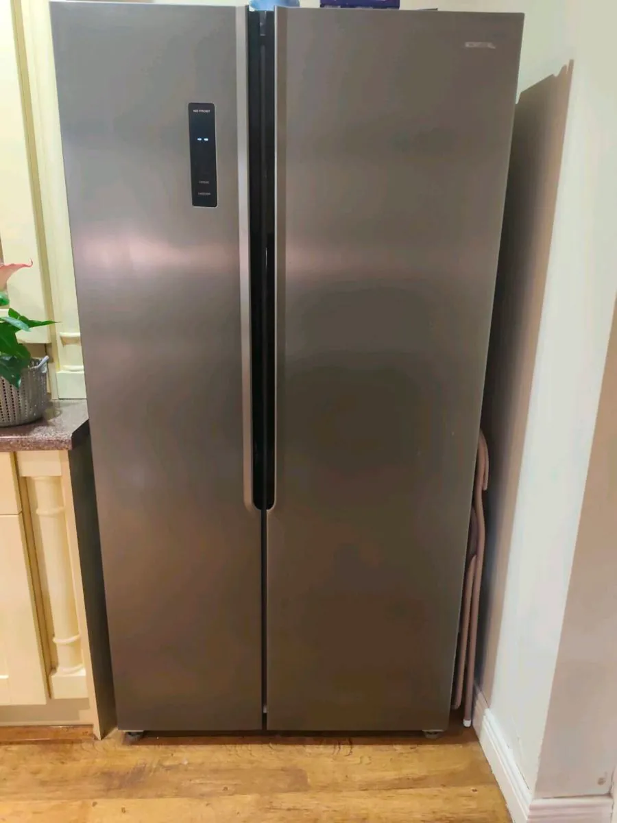 Fridge freezer - Image 1