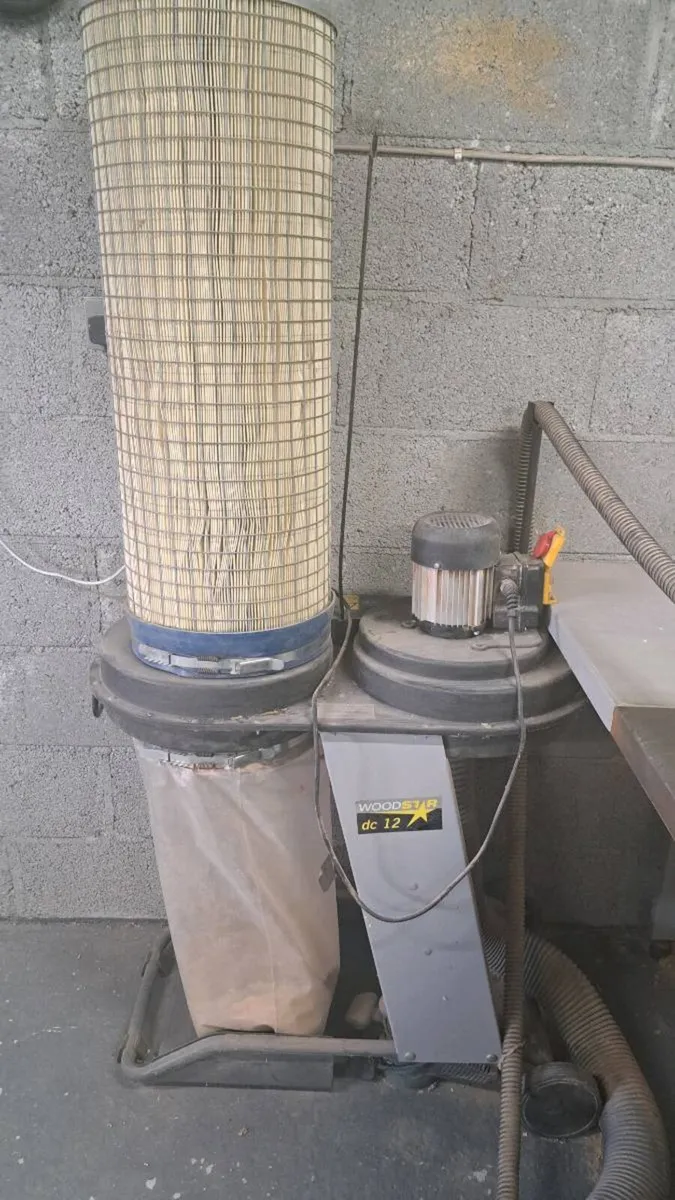 Table saw and extractor - Image 3