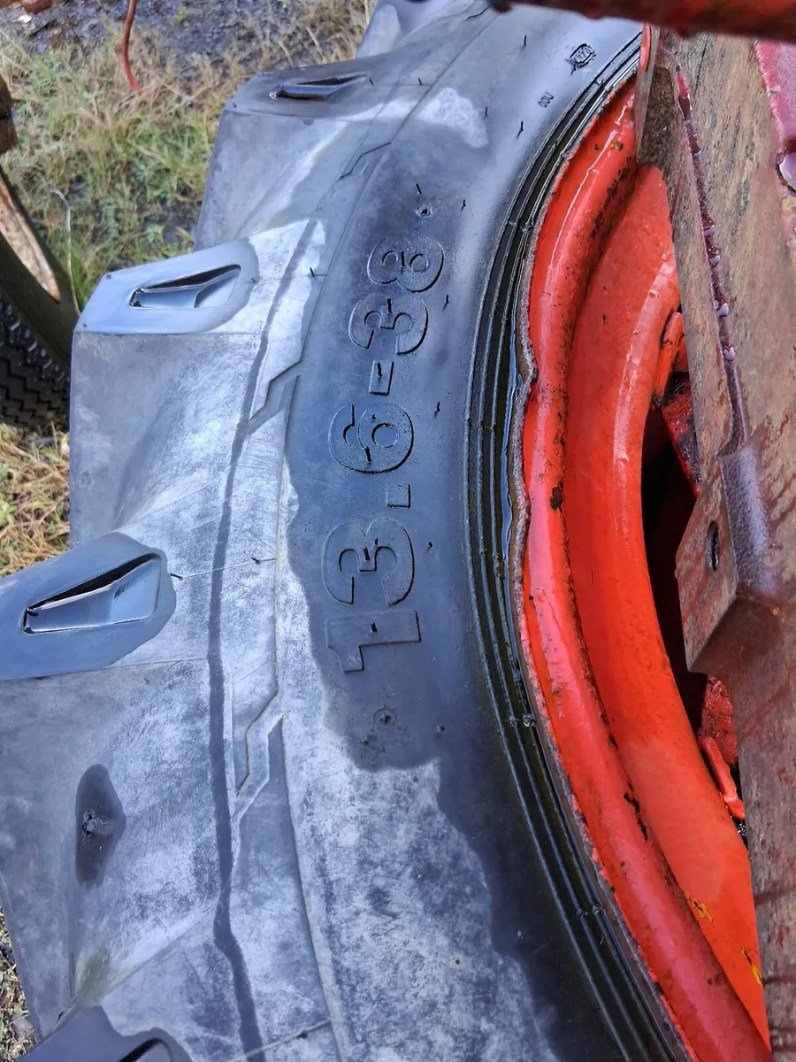 Tractors wheels - Image 2