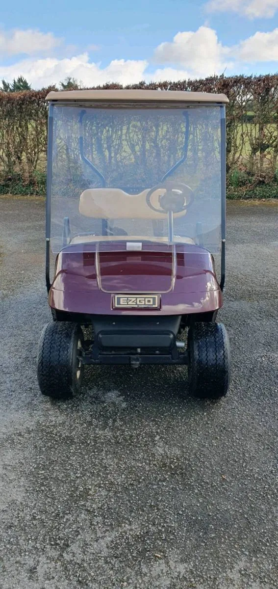 Golf Buggy EZGO car - Image 1