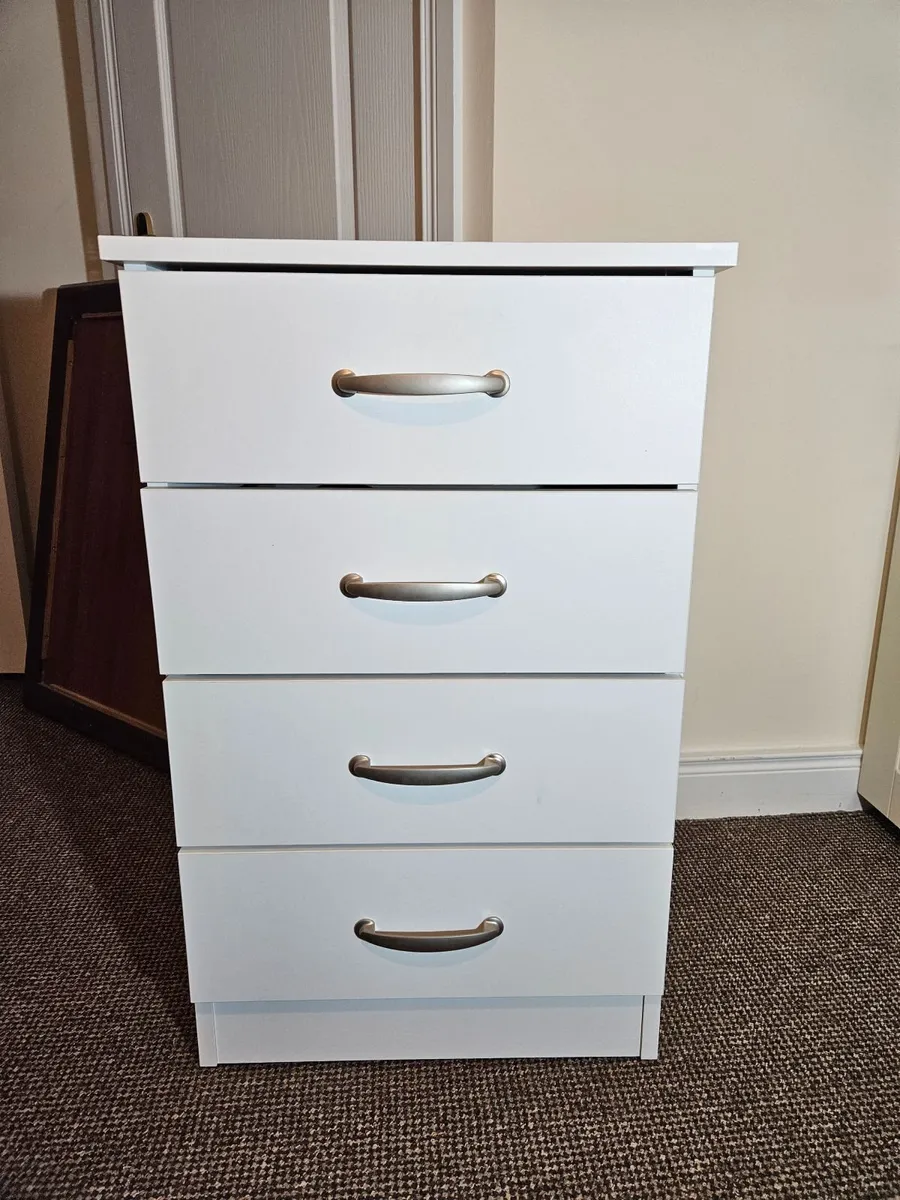 Lockers and dresser - Image 1