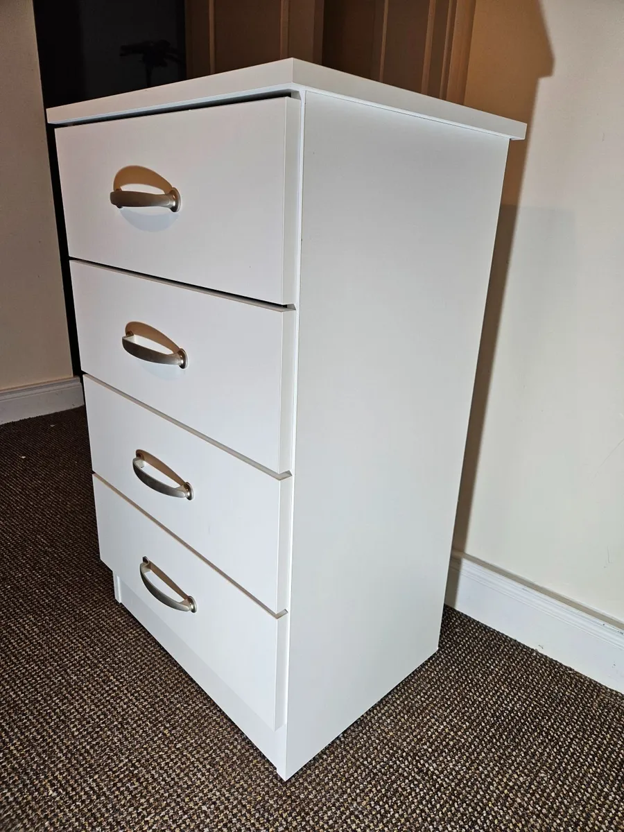 Lockers and dresser - Image 3
