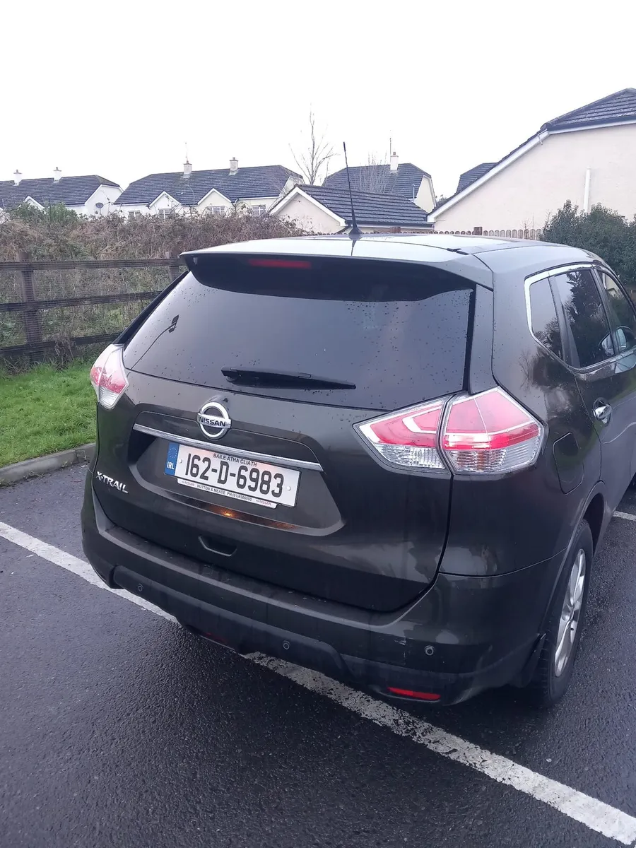 X Trail 1.6 ,service history NEW DOE - Image 3