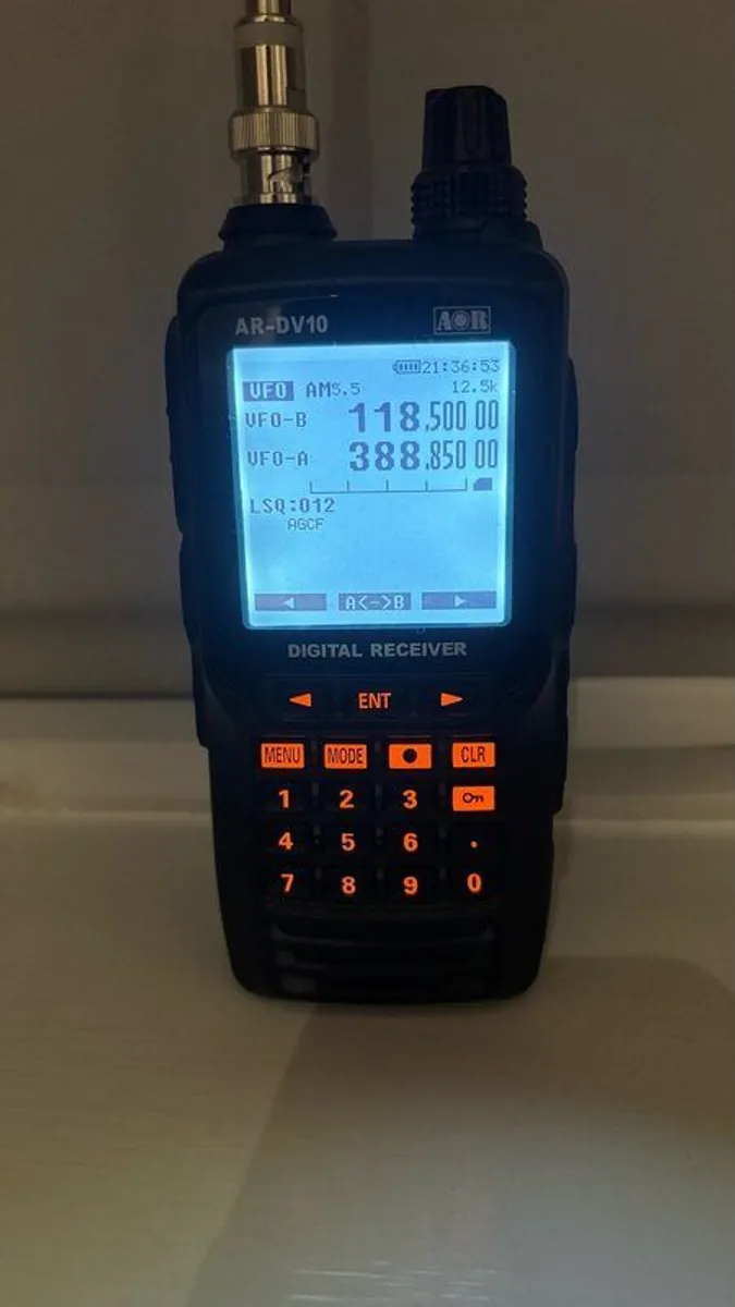 Radio scanner - Image 1