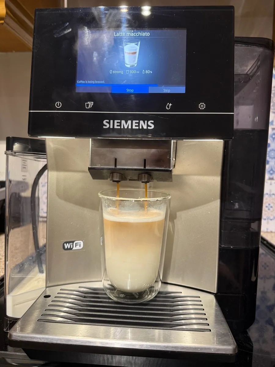 Coffee Machine SIEMENS EQ700 - Image 3