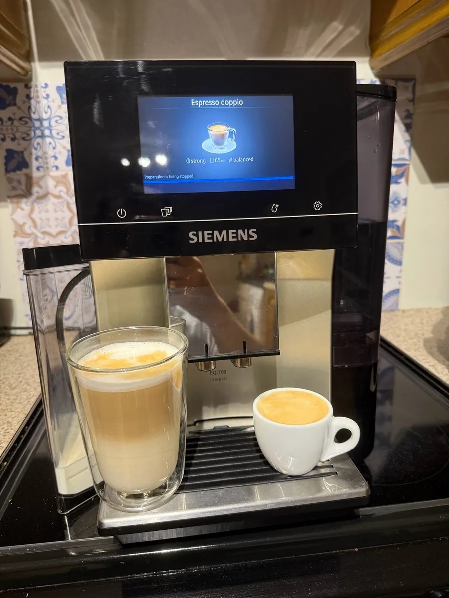Coffee Machine SIEMENS EQ700 - Image 4